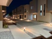 Venta de Departamento de 2 Dorm. en planta baja, con...