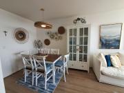 Venta de Departamento de 3 Dormitorios, Amoblado, Vista...