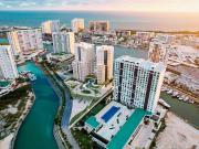 Venta de Departamento en Puerto Cancún, Quintana Roo, México