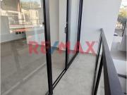 Venta De Departamento En Quinto Piso De Estreno Con...