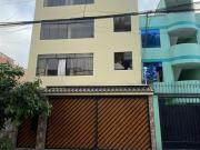 Venta de Departamento en Tercer piso con Cochera en...