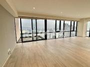 VENTA DE DEPARTAMENTO MODERNO, CON TERRAZA EN COSMOCRAT...