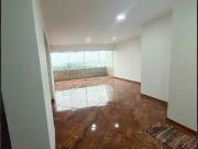 VENDO DEPARTAMENTO REMODELADO EN SURCO
