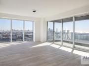 Venta de Dpto 4 ambientes con Dependencia y 2 cocheras...