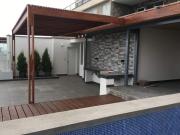 VENTA DE DPTO TRIPLEX EN JR LOS CENTINELAS 1XX, CASUARINAS