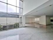 Venta de DUPLEX Moderno + 2 estac. paralelas en...