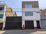 VENTA DE EDIFICIO / TERRENO EN COMAS DOS PROPIEDADES