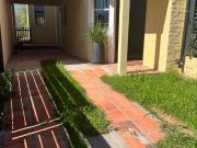 Venta de espectacular Casa 3 ambientes en Colonia Del...