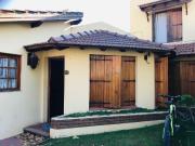 Venta de espectacular Casa 3 ambientes en Coronel Suárez...