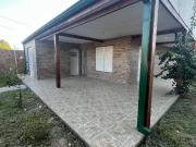 Venta de espectacular Casa 3 ambientes en Colonia Avellaneda