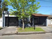 Venta de espectacular Casa 3 ambientes en Ituzaingó