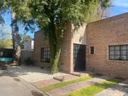 Venta de espectacular Casa 3 ambientes en Ituzaingó