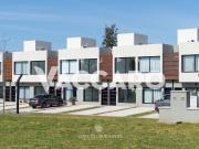 Venta de espectacular Casa 3 ambientes en Ituzaingó