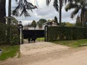 Venta de espectacular Casa 3 ambientes en Ituzaingó...