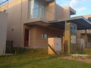Venta de espectacular Casa 3 ambientes en Juana Koslay