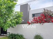 Venta de espectacular Casa 3 ambientes en La Plata Villa...