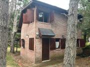 Venta de espectacular Casa 3 ambientes en Mar Azul