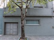 Venta de espectacular Casa 3 ambientes en Mataderos