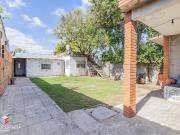 Venta de espectacular Casa 3 ambientes en Quilmes