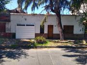 Venta de espectacular Casa 3 ambientes en Quilmes Don Bosco
