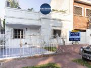 Venta de espectacular Casa 3 ambientes en Vicente López...