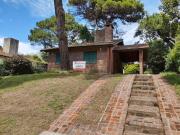 Venta de espectacular Casa 3 ambientes en Villa Gesell