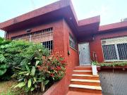 Venta de espectacular Casa 4 ambientes en Almirante...