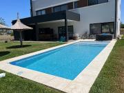 Venta de espectacular Casa 4 ambientes en Berazategui