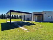 Venta de espectacular Casa 4 ambientes en Chascomús