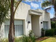 Venta de espectacular Casa 4 ambientes en Chascomús...