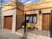 Venta de espectacular Casa 4 ambientes en Chascomús...