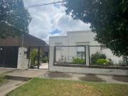 Venta de espectacular Casa 4 ambientes en Coronel Suárez...