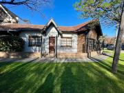 Venta de espectacular Casa 4 ambientes en Ituzaingó