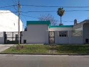 Venta de espectacular Casa 4 ambientes en Ituzaingó
