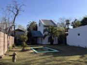 Venta de espectacular Casa 4 ambientes en Ituzaingó...