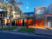 Venta de espectacular Casa 4 ambientes en La Matanza...