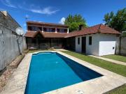 Venta de espectacular Casa 4 ambientes en La Plata