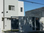 Venta de espectacular Casa 4 ambientes en La Plata José...