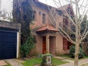 Venta de espectacular Casa 4 ambientes en La Plata Villa...