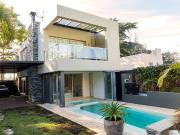 Venta de espectacular Casa 4 ambientes en La Plata Villa...