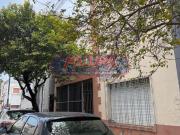Venta de espectacular Casa 4 ambientes en Liniers