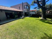 Venta de espectacular Casa 4 ambientes en Mar del Plata...