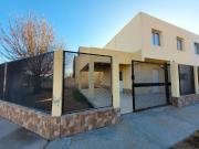 Venta de espectacular Casa 4 ambientes en Plottier