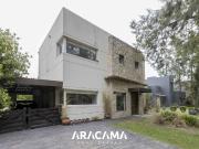 Venta de espectacular Casa 4 ambientes en San Vicente