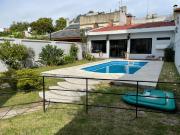 Venta de espectacular Casa 4 ambientes en Villa Devoto