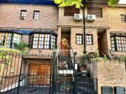 Venta de espectacular Casa 4 ambientes en Villa Urquiza