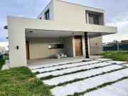 Venta de espectacular Casa 4 ambientes en Yerba Buena