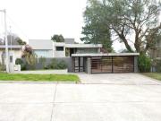 Venta de espectacular Casa 5 o mas ambientes en Balcarce...
