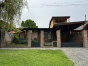 Venta de espectacular Casa 5 o mas ambientes en...