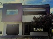 Venta de espectacular Casa 5 o mas ambientes en...